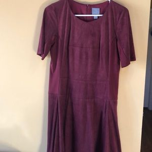 RABBIT DESIGNS Burgundy Short Sleeve Dress Size 10
